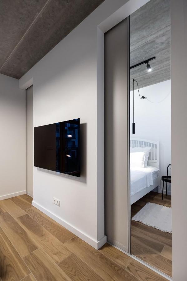 City Center Sanctuary Modern Business-Class Studio With Free Parking In The Heart Of Wilna Exterior foto